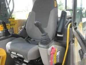 Pelle Volvo EC140 moyenne d'occasion suédoise véritable 300 heures Machines de construction Terrassement Moteur Pompe Roulement de haute qualité - Product Image 5