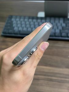 Teléfono Usado I para 16 Pro Max, Pantalla de 6.9 Pulgadas, Cámara Triple de 48MP, Soporte para Video Espacial, Actualizable a IOS 18, 8G de RAM, 5G/WiFi - Product Image 2