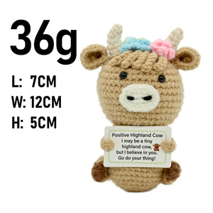 ตุ๊กตาถักโครเชต์แฮนด์เมดขนาดเล็ก ของขวัญสร้างแรงบันดาลใจ ของเล่นวัวไฮแลนด์ถักนิตติ้ง ของตกแต่งโต๊ะทำงาน - Product Image 4