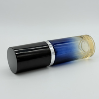 Pompe d'escalier argentée de luxe à prix d'usine et couvercle noir Fondation de 35ml Bouteille en verre dégradé jaune et bleu