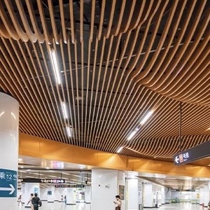 Soffitto in Alluminio Curvo Ondulato con Finitura Effetto Legno, Design Moderno e Minimalista, per Sale Banchetti e Controsoffitti - Product Image 4