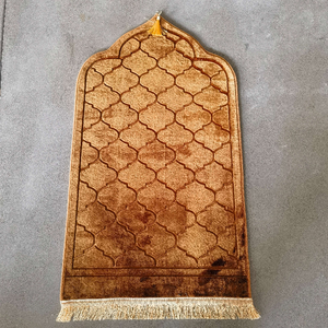 Tappetino da Preghiera Islamico Moderno Imbottito in Flanella Antiscivolo Morbido Portatile in Poliestere per Preghiera <span class=keywords><strong>del</strong></span> Ramadan Design in Rilievo - Product Image 3
