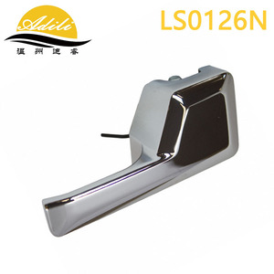 มือจับประตูด้านใน Adili รุ่น LS0126N สีเงินเคลือบไฟฟ้า สำหรับรถยนต์ฟอร์ด เอดจ์ และลินคอล์น MKX ปี 2007-2015 - Product Image 3