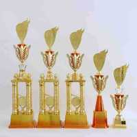 Trophée de baseball et de cricket transfrontalier personnalisé avec impression UV pour la formation, les clubs, les compétitions d'enfants, en plastique créatif