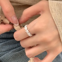 Bague ouverte ajustable motif fleur délicate, bijou féminin polyvalent et simple, cadeau idéal pour les fêtes et le quotidien