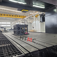 Fraiseuse CNC verticale robuste DVF8033 avec rail de glissière carré automatique BT50 Fanuc et double colonne verticale