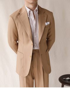 <span class=keywords><strong>Abito</strong></span> da <span class=keywords><strong>uomo</strong></span> primaverile di alta qualità, <span class=keywords><strong>marrone</strong></span> chiaro, monopetto, casual, stile napoletano, con doppia ventola e revers a notch. - Product Image 3