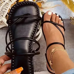 J & H yaz 2022 sıcak satış flip-flop terlik kadın moda büyük boy düz sandalet toptan suni deri kadın flats