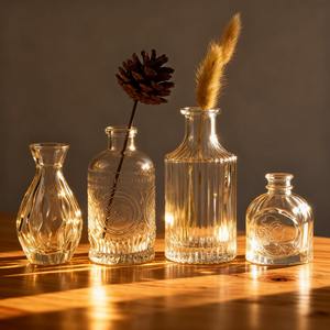 वितरक ग्लास सिंगल बड विंटेज उभरा हुआ फूल <span class=keywords><strong>vases</strong></span> घर में शादी के लिए थोक मिनी प्यारा ग्लास <span class=keywords><strong>vases</strong></span> - Product Image 5