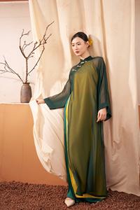Robe Ao Dai en soie brocart de style halter avec superposition en mousseline de soie, chrysanthème de lune vietnamien, KAD33 - Product Image 5