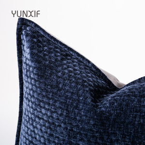 ปลอกหมอนอิงหรูหรา หนานุ่ม ขนาด 450x450 มม. ผลิตจากโพลีเอสเตอร์ เหมาะสำหรับตกแต่งบ้าน โรงแรม และวิลล่า - Product Image 4