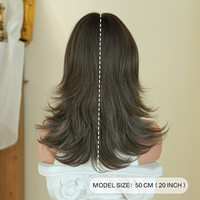 Pelucas de Cabello Sintético de 20 Pulgadas, Color Marrón Ceniza Oscuro con Reflejos Plateados, Fibra Resistente al Calor, Aspecto Natural Mate