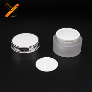 Tùy Chỉnh 15/30/50G 30/50/100Ml Acrylic Kem Lọ & Kem Dưỡng Da Rỗng Vẻ Đẹp Mỹ Phẩm <span class=keywords><strong>Container</strong></span> Với Bơm Con Dấu PP Chất Liệu - Product Image 3