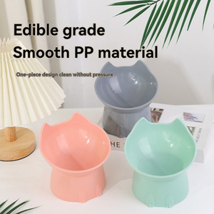Comedero elevado para mascotas de gran capacidad, ergonómico, con soporte alto, protección para el cuello de perros y gatos, anticaídas, de plástico. - Product Image 4