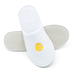 Zapatilla de lujo con logotipo personalizado de OEM, zapatillas suaves de baño desechables lavables con punta abierta blancas baratas para hoteles - Product Image 4