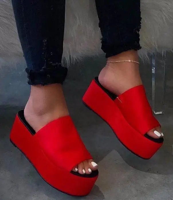 Chinelo Pantufa Ademende Vrouwen Plat Sandalen High Fashion Kwaliteit Slippers Outdoor