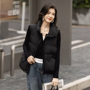 Veste à manches courtes pour femmes, printemps-automne, nouveau style, doublée de plumes, look haut de gamme - Product Image 4