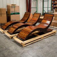 Chaise de plage en bois moderne en forme de S avec structure en aluminium moulé pour patio extérieur