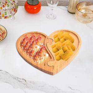 Plato de postre de madera con forma de corazón, plato para semillas de melón, vajilla creativa con forma de mariposa para aperitivos, plato de frutas de madera - Product Image 1