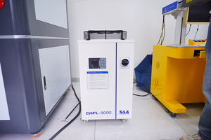 Pequeña máquina de corte por láser de fibra CNC de alta precisión para máquina de corte por láser mixta de aluminio y cobre - Product Image 2