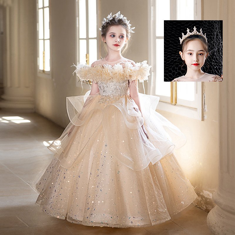 Abito champagne con sottogonna a corona