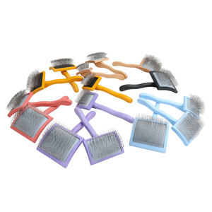 Professional Salon Slicker Brush 135&deg; Curved Pins Deep Undercoat Cleaner Matted Fur Remover for Long Hair Pets - Product Image 4