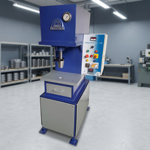 Presse hydraulique pour bijouterie Eagle, modèle 60.1027-TP, type C, 20 tonnes, course de 75 mm, pour la découpe de pièces de monnaie vierges, médailles et lingots. - Product Image 3