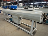 Machine à fabriquer des tuyaux en PVC, extrudeuse, ligne de production d'extrusion de conduites électriques en UPVC, fabricant de machines pour tubes d'eau en CPVC