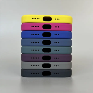 Nuovo Arrivo <span class=keywords><strong>Cover</strong></span> Magnetica per Ricarica Wireless in <span class=keywords><strong>Silicone</strong></span> Liquido per <span class=keywords><strong>iPhone</strong></span> 16 <span class=keywords><strong>Pro</strong></span> Max - Product Image 3