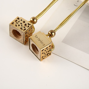 Nouveaux bouchons de flacons de parfum de voiture transfrontaliers, pendentifs décoratifs en bois, bouchons de bouteilles en bois, pendentifs en bois, accessoires essentiels pour voiture - Product Image 3