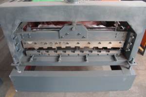 Automatische Zinkdach platte Dachbahn walzen form maschine Ein schicht ige Metalldach form maschine Fliesen herstellungs maschine - Product Image 5