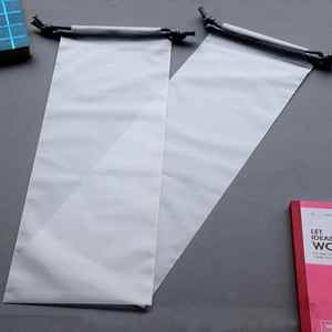 Bolsas de Plástico Translúcidas Personalizadas con Cordón, Bolsas Promocionales de Polietileno para Ropa, Trajes de Baño y Embalaje - Product Image 2