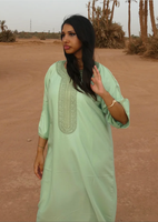 Vente en gros de Gandoura Jennah, silhouette aérienne, détails brodés magnifiques, taille plus, confortable, pour tous les jours et les fêtes, vêtements pour femmes