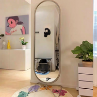 Porte-revues en acier inoxydable de style moderne avec miroir pleine longueur, unité de rangement avec miroir mobile, miroir sur pied