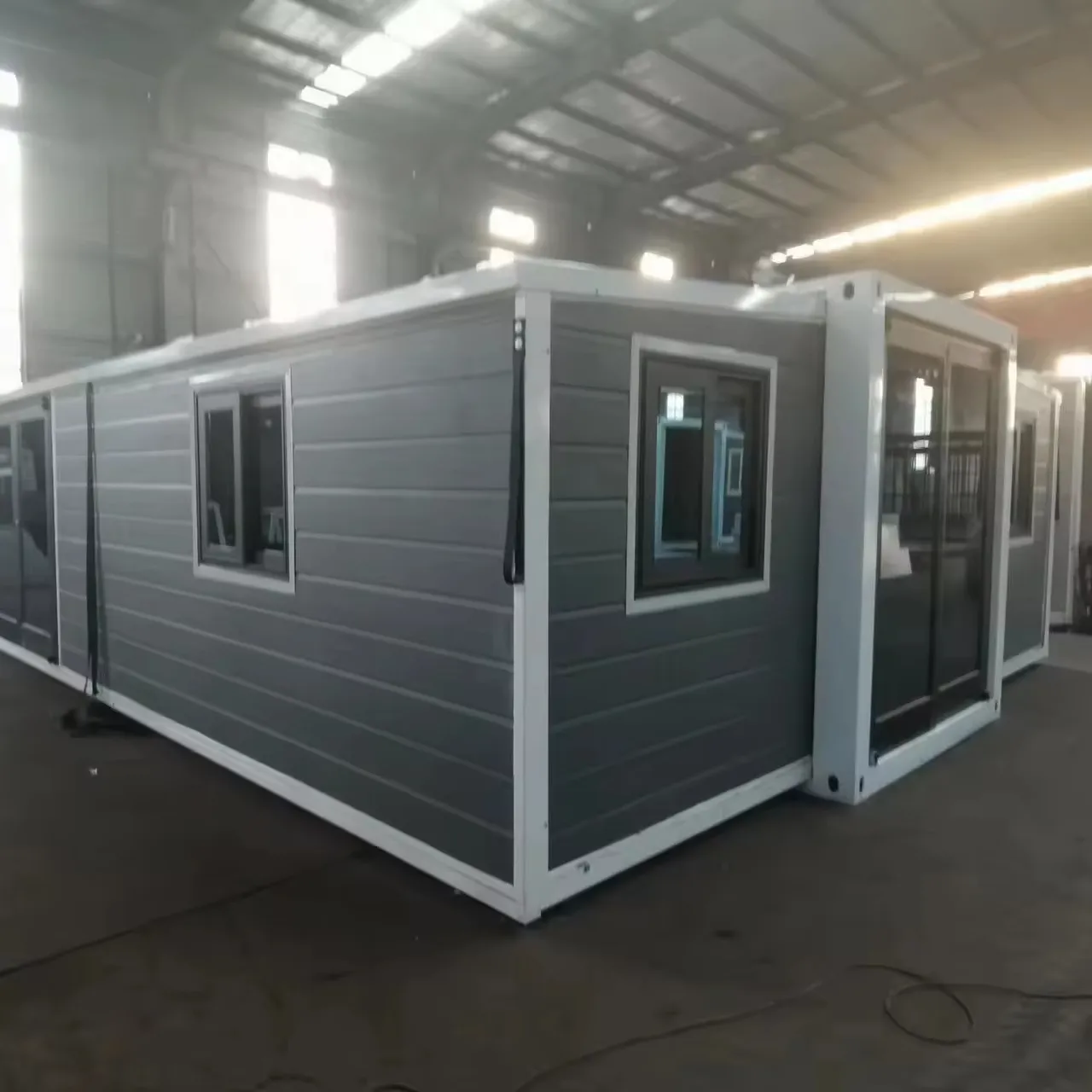 luxury insulation competitive price portable container house sandwich panel cabin house