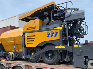 Nouveau finisseur d'asphalte et de béton 73,5 kW RP453L 4,5 m avec système de nivellement, moteur pour pavage de voies et moule de pavage de pierres 240 t/h - Product Image 5