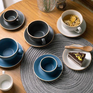 Ensemble tasse et soucoupe à café en céramique minimaliste, rond, couleur unie, avec anse, pour le thé de l'après-midi - Product Image 3