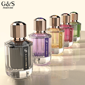 Lusso personalizzato 30ml <span class=keywords><strong>50</strong></span> <span class=keywords><strong>ml</strong></span> 75ml 100ml chiaro quadrato vuoto bottiglia di profumo di vetro Spray con scatola di imballaggio bottiglie di profumo <span class=keywords><strong>50</strong></span> <span class=keywords><strong>ml</strong></span> - Product Image 5