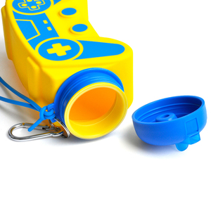 Bouteilles d'eau pliables en silicone sans BPA, nouveau design en forme de jeu, réutilisables pour le camping, avec logo personnalisé, modèle ODM, vente en gros - Product Image 6