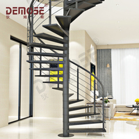 Escalier en arc moderne et contemporain avec garde-corps en acier inoxydable et verre, durable, écologique et sûr pour villas à 2 étages, installation DIY