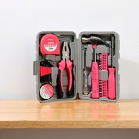 Kit d'outils ménagers en acier au carbone rose, kit de réparation de quincaillerie, pinces, clé à molette, marteau, tournevis, mètre ruban, boîte de rangement en plastique