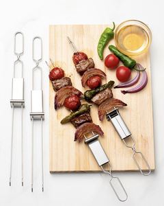 Brochettes de barbecue en acier inoxydable avec barre de poussée, réutilisables, à double pointe - Product Image 4