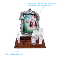 APEX Présentoir de comptoir moderne en acrylique en bois poli personnalisable avec lumière LED pour l'affichage de soins de la peau cosmétiques à la mode