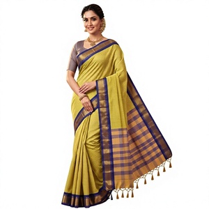 Este elegante conjunto presenta un clásico sari de algodón indio del sur tejido a mano, combinado perfectamente con una blusa sin coser a juego. - Product Image 1