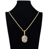 Collar con colgante de muñeca de terror de dos tonos de latón con circonitas cúbicas, estilo hip hop, para fiesta de Halloween, personaje de película