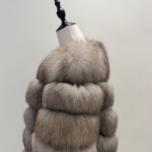 Vente en gros <span class=keywords><strong>pas</strong></span> <span class=keywords><strong>cher</strong></span> Prix bas Manteaux courts personnalisés en fourrure de renard Vestes d'hiver Manteau en fourrure de renard véritable - Product Image 5