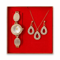 Coffret Cadeau Luxe Romantique Cœur pour Femme : Montre en Strass Cristal, Collier Pendentif Cœur, Boucles d'Oreilles, Bague – Idéal Anniversaire