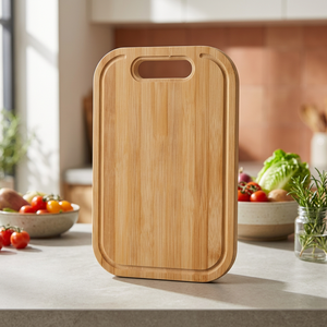 Planche à découper rectangulaire en bambou avec poignée, durable et écologique - Product Image 3