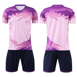 Conjunto de uniforme de fútbol con camuflaje degradado personalizado para adultos, de secado rápido, transpirable, para entrenamiento y partidos. - Product Image 1