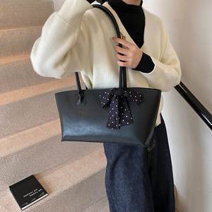 Usine directe rétro grand sac femmes nouveau unique en cuir Pu épaule sous-vêtements sac fourre-tout seau sac à main pour dames - Product Image 5